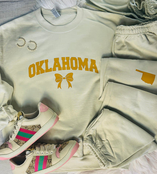 State Sweatshirt & State  Sweatpants Set **PINK FRIDAY SALE**