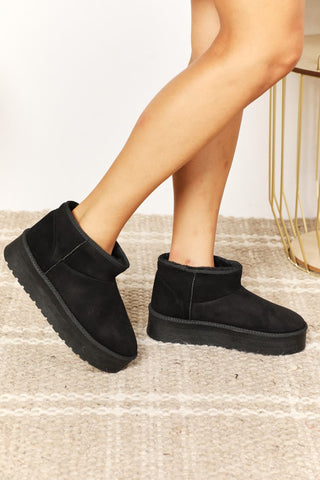 Legend Women's Fleece Lined Chunky Platform Mini Boots